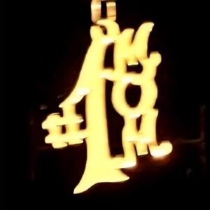 NWOT-14K SOLID YG #1 MOM PENDANT ONLY